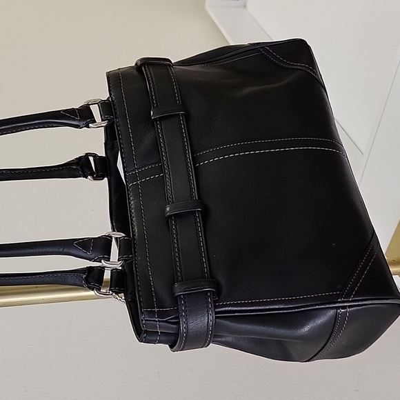 COACH Y2K HAMPTON Smooth LEATHER SHOULDER BAG HANDBAG Style N. F11199 - Picture 10 of 16